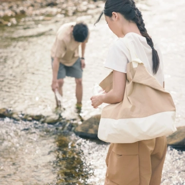 Túi Tote Nam Nữ Vải Cotton Pha Nylon Dáng Rộng Phối Màu Giá chỉ 99.000đ 4 Túi Tote Nam Nữ Vải Cotton Pha Nylon Dáng Rộng Phối Màu Giá chỉ 99.000đ 4