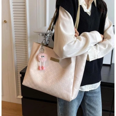 Túi Tote Nữ Công Sở Size 35 Đeo Vai, Kẹp Nách, Dây Xích và Charm Mây - Giá chỉ 71.850₫ DK09