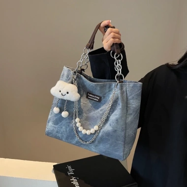 Túi Tote Nữ Công Sở Size 35 Đeo Vai, Kẹp Nách, Dây Xích và Charm Mây - Giá chỉ 71.850₫ DK09 8 Túi Tote Nữ Công Sở Size 35 Đeo Vai, Kẹp Nách, Dây Xích và Charm Mây - Giá chỉ 71.850₫ DK09 8