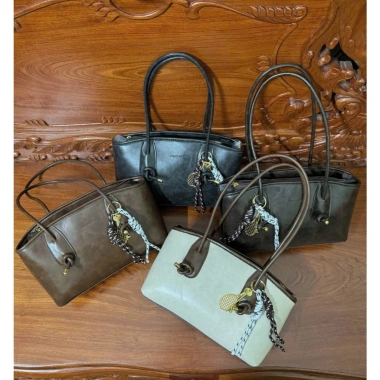 Túi Tote Nữ Da PU Cao Cấp Size To – Thanh Lịch, Trẻ Trung, Tặng Charm 115.500₫