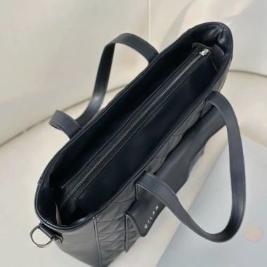 Túi tote nữ GILAN Dani Bag da lớn, đựng Laptop và tài liệu A4, giảm còn 390.000