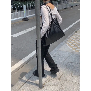 Túi Tote Size Lớn Phong Cách HQ Quai Dày Siêu Hot - Giá Chỉ 89.900 VNĐ 5 Túi Tote Size Lớn Phong Cách HQ Quai Dày Siêu Hot - Giá Chỉ 89.900 VNĐ 5