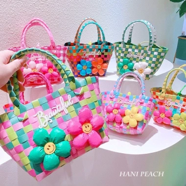 Túi tote vuông nhỏ màu cầu vồng bãi biển - Giá chỉ 113.028 VND giảm 16% 9