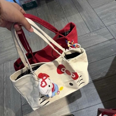 Túi vải canvas dung tích lớn HelloKitty và túi đeo vai LUCI học sinh Giá 75.000₫