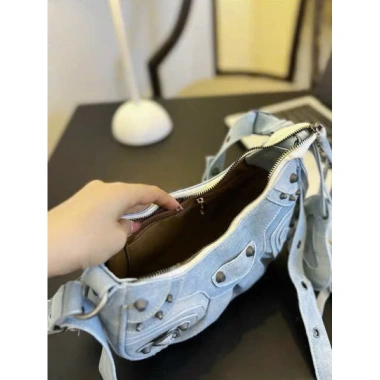 Túi Xách Bl Xanh Jean Sz22 Sang Xịn Kèm Móc Khoá và Ví, Giảm Giá Đến 205.000₫ 8