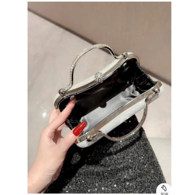 Túi xách cầm tay dáng cốp chảnh, dây đeo chéo, giảm giá 210k, phong cách tiệc 5 Túi xách cầm tay dáng cốp chảnh, dây đeo chéo, giảm giá 210k, phong cách tiệc 5