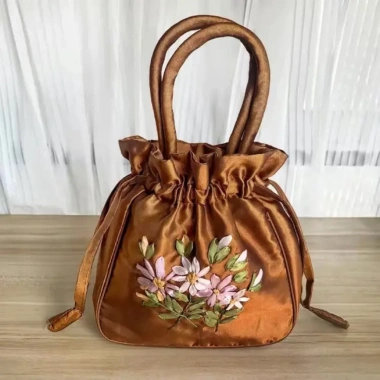 Túi xách cầm tay thêu hoa dây rút - Chụp ảnh kỷ yếu, ngày Tết, chỉ 45.000đ 10