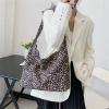 Túi Xách Canvas Họa Tiết Da Báo Sang Trọng Nữ - Giá Ưu Đãi 107.112 VND 4