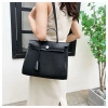 Túi xách công sở đa năng size 30x24 đựng vừa A4, phù hợp đi học đi làm, giá ưu đãi 325.000 VND 3
