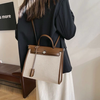 Túi xách công sở đa năng size 30x24 đựng vừa A4, phù hợp đi học đi làm, giá ưu đãi 325.000 VND