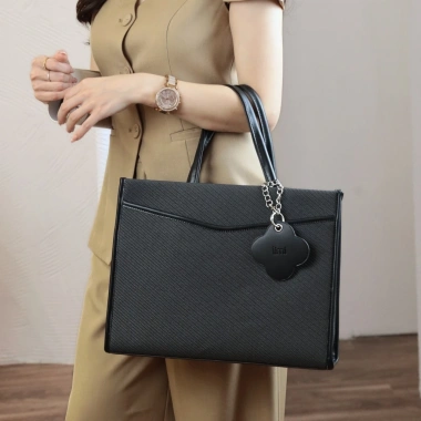 Túi xách công sở LIMI 3 màu – Tote da size to, ngăn laptop 14inch, vừa A4, đi làm học (SORA) – 336.300 VND 4