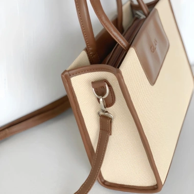 Túi xách đeo vai nữ GILAN Elia bag size vừa iPad, sổ A5 - Giá ưu đãi 379k