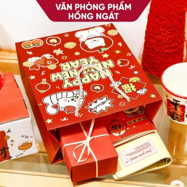 Túi xách giấy cứng họa tiết Tết cute, túi quà Tết dễ thương, giảm giá 14.900₫ 2 Túi xách giấy cứng họa tiết Tết cute, túi quà Tết dễ thương, giảm giá 14.900₫ 2