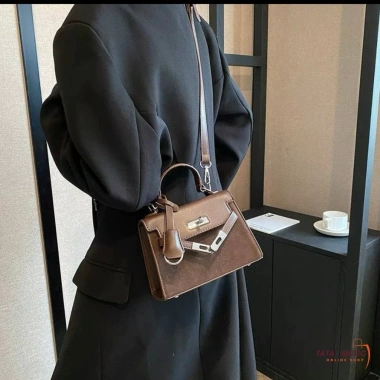 Túi xách HM nữ cao cấp, đeo chéo dạng công sở siêu xinh, giá 339k 3