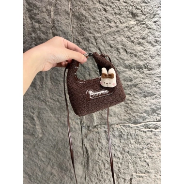 Túi Xách Lông Xù Thỏ Nơ Siêu Cute - Đeo Chéo Bông Mềm 59k (Nâu/Be/Hồng/Trắng) 8 Túi Xách Lông Xù Thỏ Nơ Siêu Cute - Đeo Chéo Bông Mềm 59k (Nâu/Be/Hồng/Trắng) 8