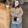 Túi xách mini bé gái dáng hộp da bóng kèm charm gấu, túi đeo chéo Tết 85k 8