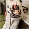 Túi xách mini Hello Kitty đeo chéo cho bé, hoạ tiết da beo - Giá ưu đãi 185.000₫ 2