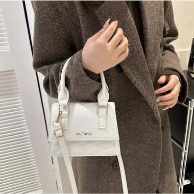 Túi xách nữ 2 quai cầm tay và đeo chéo ngôi sao phong cách Hàn Quốc - Giá 37.000₫