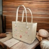 Túi Xách Nữ Cute Kèm Charm Nhẹ Chống Nước - Phù Hợp Đi Biển, Dạo Phố, Cafe, Chụp Ảnh - Giá 139k (Giảm từ 179k) 4