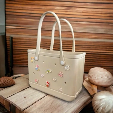 Túi Xách Nữ Cute Kèm Charm Nhẹ Chống Nước - Phù Hợp Đi Biển, Dạo Phố, Cafe, Chụp Ảnh - Giá 139k (Giảm từ 179k)