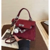 Túi xách nữ da lộn đeo chéo, kèm charm thời trang - Giá 119.000 VND 8