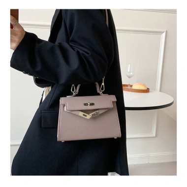 Túi xách nữ da PU BASIC đeo chéo BAG STORY TX-108 cao cấp, thời trang, chỉ 209.000₫ 5 Túi xách nữ da PU BASIC đeo chéo BAG STORY TX-108 cao cấp, thời trang, chỉ 209.000₫ 5