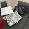 Túi xách nữ da PU trơn chữ nổi, tote dung tích lớn, hottrend đa màu - 68.900 VND 9