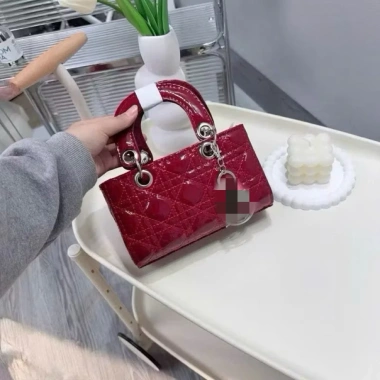 Túi xách nữ dáng vuông da bóng - mẫu mới thời trang, giảm giá 21% chỉ 69.000₫ 7