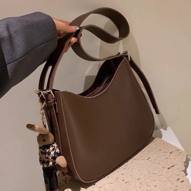 Túi xách nữ đeo chéo da trơn thời trang Hàn Quốc - Giá 65.000₫, giảm 16.250₫