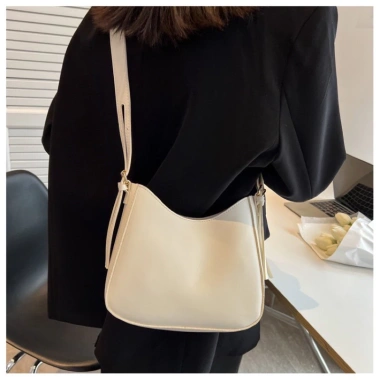 Túi xách nữ đeo chéo da trơn thời trang Hàn Quốc - Giá 65.000₫, giảm 16.250₫