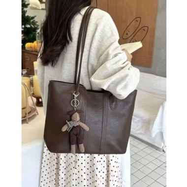 Túi Xách Nữ Đeo Vai Da PU Phong Cách Hàn Quốc Tote Công Sở kèm Móc Gấu - 88.999₫ 4