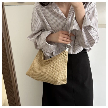 Túi xách nữ dệt mới thời trang cổ điển, đeo chéo, đeo vai, khóa kéo, giá 89.000₫ 9 Túi xách nữ dệt mới thời trang cổ điển, đeo chéo, đeo vai, khóa kéo, giá 89.000₫ 9