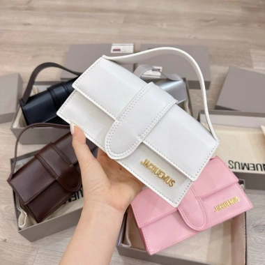 Túi xách nữ JAC da lì đeo chéo size 20, vừa điện thoại, hottrend sang chảnh 2.025 - Giá chỉ 55.000₫ 7 Túi xách nữ JAC da lì đeo chéo size 20, vừa điện thoại, hottrend sang chảnh 2.025 - Giá chỉ 55.000₫ 7