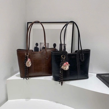 Túi xách nữ JUMALY đeo chéo vai basic trẻ trung tote công sở 2 quai Giá 94.000đ 4 Túi xách nữ JUMALY đeo chéo vai basic trẻ trung tote công sở 2 quai Giá 94.000đ 4