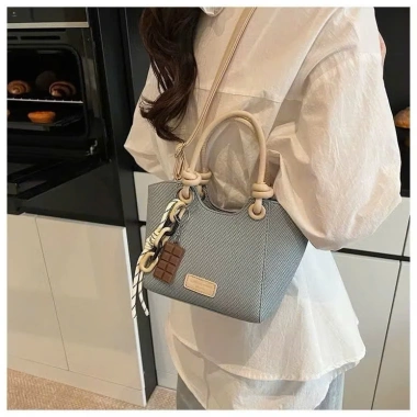 Túi xách nữ JUMALY TDC267 – Đeo chéo, vai, dáng làn trẻ, kèm charm, chỉ 115k 7