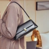 Túi Xách Nữ Kẹp Nách Dáng Công Sở Thời Trang Siêu Đẹp - Giá 209.000 VND Giảm Sốc 4