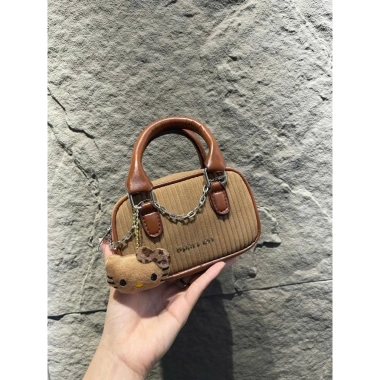 Túi xách nữ mini vải nhung charm mèo siêu xinh - giá chỉ 75k, giảm từ 93k 5