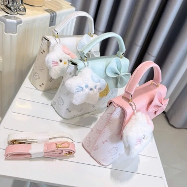 Túi Xách Nữ TL Hộp Đế Cứng Đính Nơ Kitty và Cow Size 20 - Siêu Dễ Thương, Thích Hợp Tiệc và Đi Chơi 7 Túi Xách Nữ TL Hộp Đế Cứng Đính Nơ Kitty và Cow Size 20 - Siêu Dễ Thương, Thích Hợp Tiệc và Đi Chơi 7