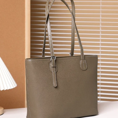 Túi Xách Nữ Tote Bag Da Cao Cấp Đeo Vai, Da Bò, Đựng Tài Liệu Ipad Size - LADYSAM LDS2.918 1.075.000 VND 7 Túi Xách Nữ Tote Bag Da Cao Cấp Đeo Vai, Da Bò, Đựng Tài Liệu Ipad Size - LADYSAM LDS2.918 1.075.000 VND 7