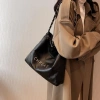 Túi xách nữ tote Retro cỡ lớn da PU mềm mại, sang trọng, đeo vai - Giá chỉ 125k 7