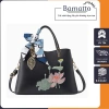 Túi xách nữ trung niên thêu bông sen 28cm - Quà tặng mẹ giá ưu đãi 389.000 VND 9