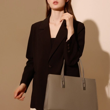 Túi Xách Tay Nữ Tote Da Công Sở Size 35 Đựng Laptop A4 - LADYSAM LDS2.305 1.115.000₫
