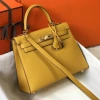 Túi xách tay size 25 fullbox - tặng khăn và móc treo, giảm còn 890.000₫ 8