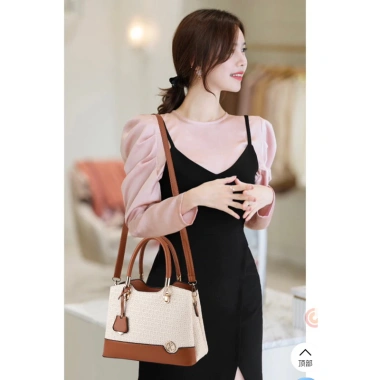 Túi xách trung niên cầm tay cao cấp – sang trọng, quà tặng mẹ, cô, dì, chỉ 390.000₫ 4