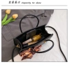 Túi xách trung niên công sở sang trọng - Quà tặng mẹ, bạn bè, kèm hộp, 250.000₫ 6