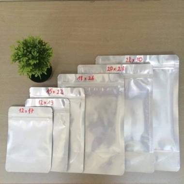 Túi Zip 1kg 1 Mặt Trong 1 Mặt Bạc Đáy Đứng, Dày Đẹp Đựng Khô Gà, Hạt Chia - Chỉ 118.600₫ 2
