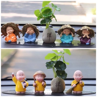 Tượng chú tiểu không gõ mõ - Đồ trang trí xe ô tô và nhà cửa, giữ tâm thanh tịnh