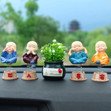 Tượng chú tiểu không gõ mõ - Đồ trang trí xe ô tô và nhà cửa, giữ tâm thanh tịnh