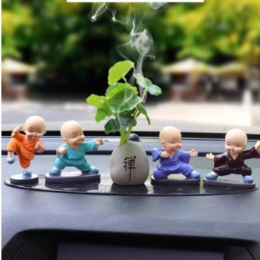 Tượng chú tiểu không gõ mõ - Đồ trang trí xe ô tô và nhà cửa, giữ tâm thanh tịnh 8 Tượng chú tiểu không gõ mõ - Đồ trang trí xe ô tô và nhà cửa, giữ tâm thanh tịnh 8