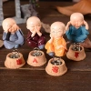 Tượng chú tiểu không gõ mõ - Đồ trang trí xe ô tô và nhà cửa, giữ tâm thanh tịnh 9